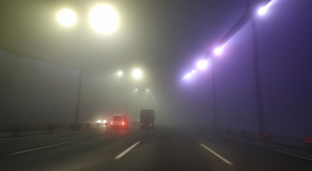 İstanbul'da sis etkisini gösterdi, görüş mesafesi düştü