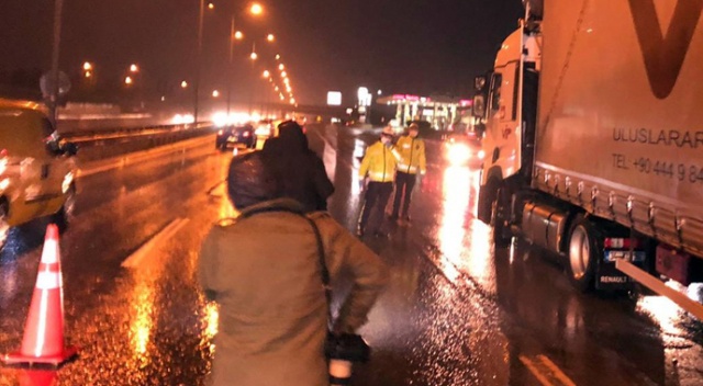 İstanbul&#039;un giriş ve çıkışlarında sürücü ve yolcuların ateşi ölçülüyor