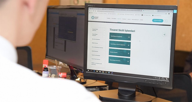 İTO'dan İstanbullu 414 bin şirkete ‘online mesafede kalma' çağrısı İTO'dan İstanbullu 414 bin şirkete ‘online mesafede kalma' çağrısı