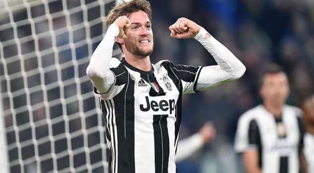 Juventuslu oyuncunun koronavirüs testi pozitif çıktı Juventuslu oyuncunun koronavirüs testi pozitif çıktı