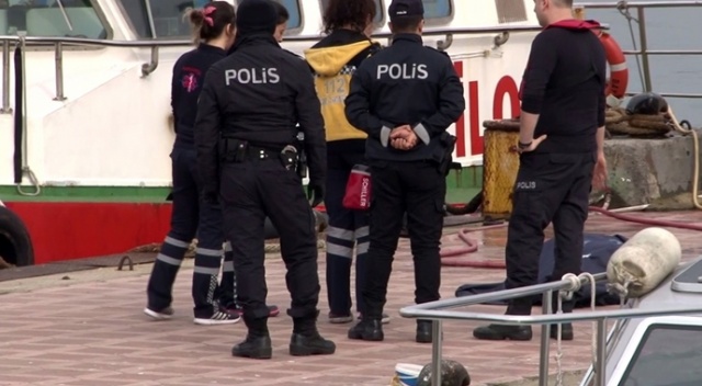 Kadıköy’de denizde erkek cesedi bulundu