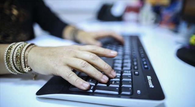 Kamu kurumlarında hamileler, yasal süt izni kullananlar, engelliler, 60 yaş ve üzerindekiler idari izinli sayılacak