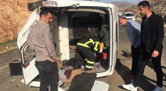 Mardin’de iki araç kafa kafaya çarpıştı: 6 yaralı