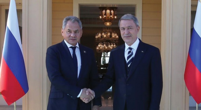 Milli Savunma Bakanı Akar, Rus mevkidaşı Şoygu ile telefonda görüştü