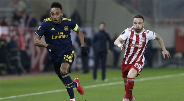 Olympiakos, Valbuena ile sözleşme yeniledi