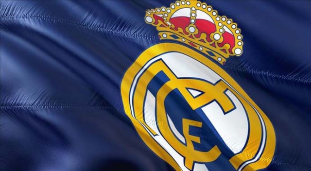 Real Madrid'in eski başkanlarından Sanz koronavirüs nedeniyle hayatını kaybetti Real Madrid'in eski başkanlarından Sanz koronavirüs nedeniyle hayatını kaybetti