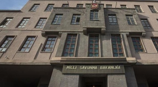 Rejime ait bir L-39 savaş uçağı düşürüldü