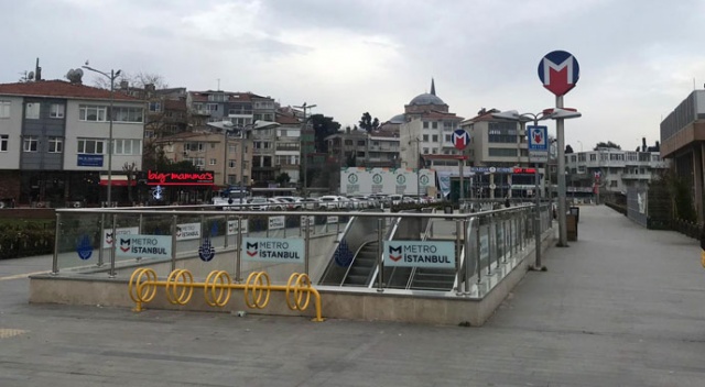 Saldırgan koca, boşanma aşamasındaki eşine sokak ortasında bıçakla saldırdı