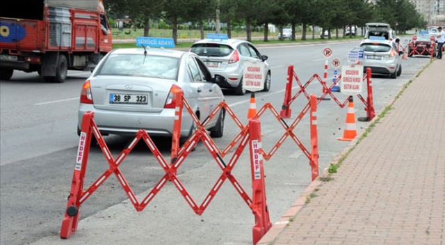 Sürücü kursları sınavları mart sonuna kadar ertelendi Sürücü kursları sınavları mart sonuna kadar ertelendi