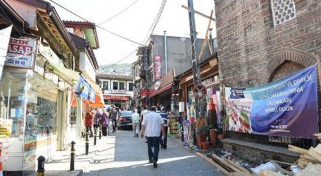Tahtakale’de Korona virüs nedeniyle kolonya satışları patladı