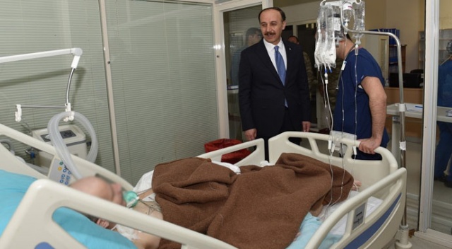 Tel Abyad’da kontrol noktasına bombalı saldırı: 1 yaralı Tel Abyad’da kontrol noktasına bombalı saldırı: 1 yaralı