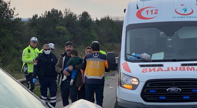 Tem otoyolunda feci kaza: 3’ü çocuk 7 yaralı