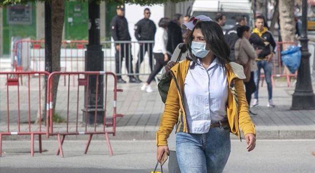 Tunus&#039;ta kısmi sokağa çıkma yasağı ilan edildi