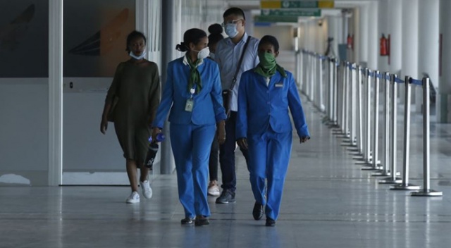 Uganda, karantinayı reddeden 22 yabancıyı sınır dışı etti