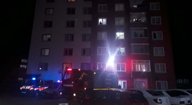 Vaka var diye çağırdıkları sağlık çalışanlarını alkışlarla karşıladılar
