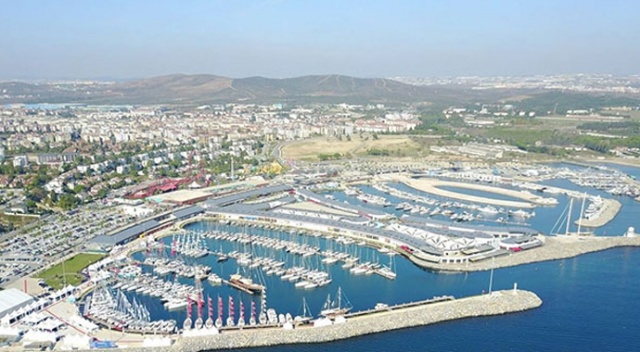 Viaport Marina 5 yaşında Viaport Marina 5 yaşında