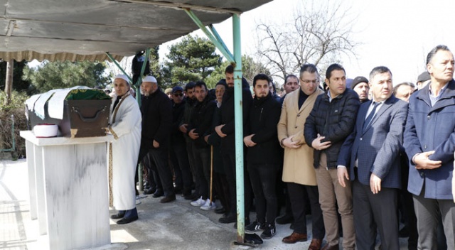 Yazarımız Cem Küçük’ün acı günü Yazarımız Cem Küçük’ün acı günü