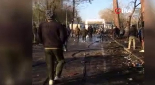 Yunan güvenlik güçlerinin, Pazarkule’deki mültecilere sert müdahalesi sürüyor