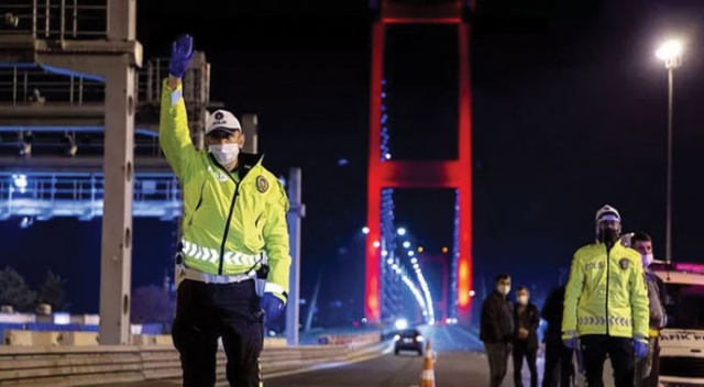 4 günlük sokağa çıkma kısıtlaması başladı 4 günlük sokağa çıkma kısıtlaması başladı