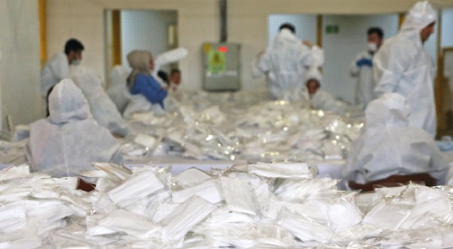 4 milyondan fazla aileye maaşları elden teslim edildi