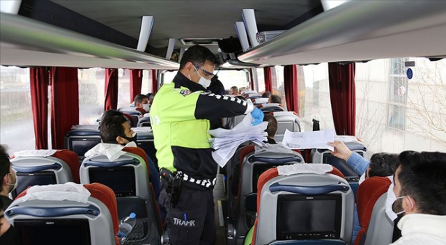 Ağrı'da sahte izin belgesiyle otobüsle yolculuk eden 26 kişiye ceza kesildi