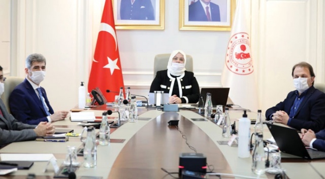 Aile Çalışma ve Sosyal Hizmetler Bakanı Selçuk 81 il valisiyle görüştü
