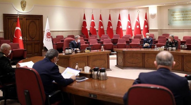 Bakan Akar: Kasım 2019'da silah altına alınanların hizmet sürelerinin bir ay uzatılmasını planlıyoruz Bakan Akar: Kasım 2019'da silah altına alınanların hizmet sürelerinin bir ay uzatılmasını planlıyoruz