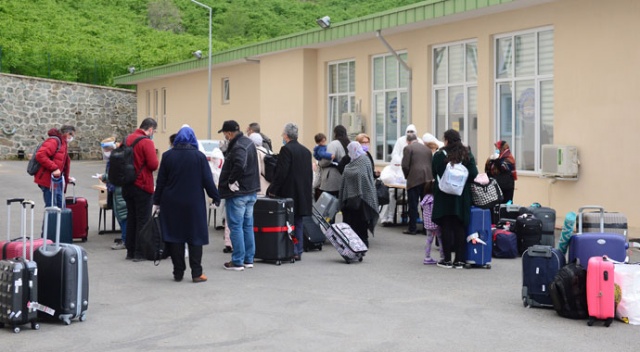 76 ildeki yurtlarda 23 bin 801 vatandaş gözlem altında 76 ildeki yurtlarda 23 bin 801 vatandaş gözlem altında