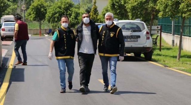 Bankanın camını kırarak içeri giren zanlının ifadesi şok etti