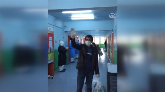 Bayburt'ta Covid-19 tedavisi tamamlanan 9 kişi taburcu edildi Bayburt'ta Covid-19 tedavisi tamamlanan 9 kişi taburcu edildi