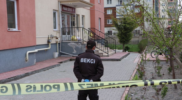 Bina görevlisi rahatsızlandı, 66 dairenin bulunduğu 3 blok karantina altına alındı Bina görevlisi rahatsızlandı, 66 dairenin bulunduğu 3 blok karantina altına alındı
