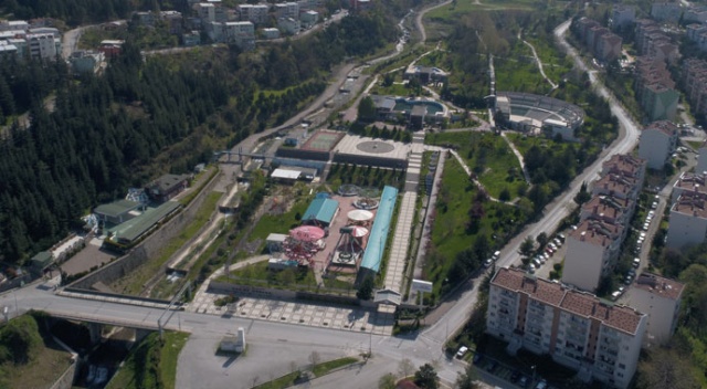 Bursa&#039;nın en büyük kent parkı sessizliğe gömüldü