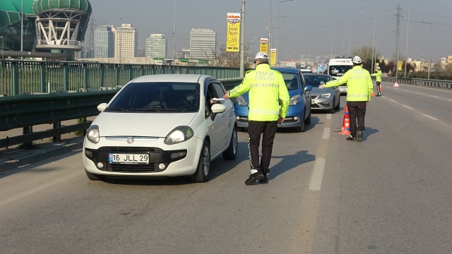 Bursa yasak sonrası sessizliğe büründü