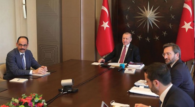 Cumhurbaşkanı Erdoğan Vefa'nın yardım götürdüğü 4 aileyle görüştü Cumhurbaşkanı Erdoğan Vefa'nın yardım götürdüğü 4 aileyle görüştü