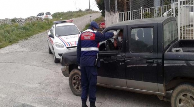 Direksiyonda cep telefonu ile konuşmaya 25 bin TL. ceza Direksiyonda cep telefonu ile konuşmaya 25 bin TL. ceza