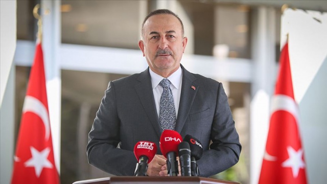 Dışişleri Bakanı Çavuşoğlu'ndan Azerbaycan'a 'Tek millet, tek yürek' mesajı Dışişleri Bakanı Çavuşoğlu'ndan Azerbaycan'a 'Tek millet, tek yürek' mesajı