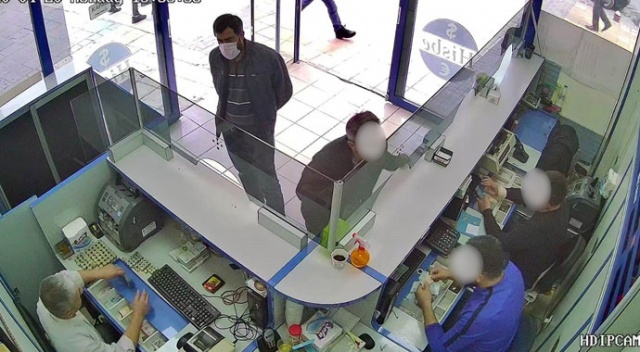 Dolar bozduran müşteriye yanlışlıkla euro parası verdi