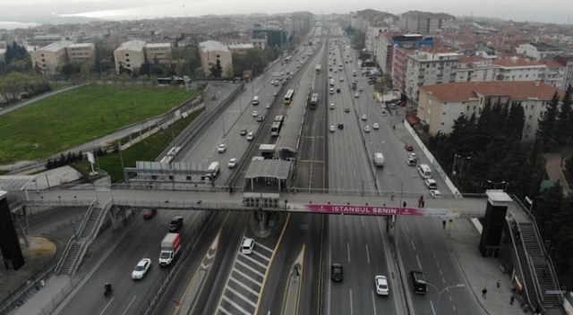 E-5 ve metrobüs yollarında kısıtlama sonrası hareketlilik drone ile görüntülendi