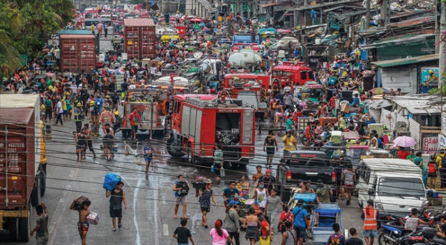 Filipinler’de gecekondu mahallesinde yangın: 500 aile evsiz kaldı