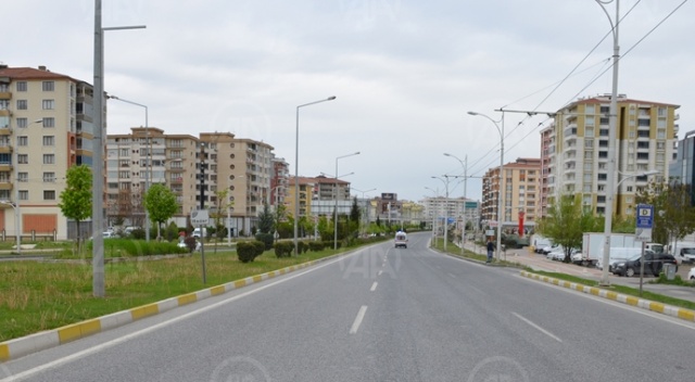 Gaziantep, Şanlıurfa, Malatya ve Kahramanmaraş&#039;ta sokaklar boş kaldı