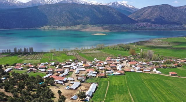 Gölün ortasındaki Mada adasında izole hayat