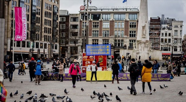 Hollanda'da Covid-19 nedeniyle 54 Türk vatandaşı hayatını kaybetti Hollanda'da Covid-19 nedeniyle 54 Türk vatandaşı hayatını kaybetti