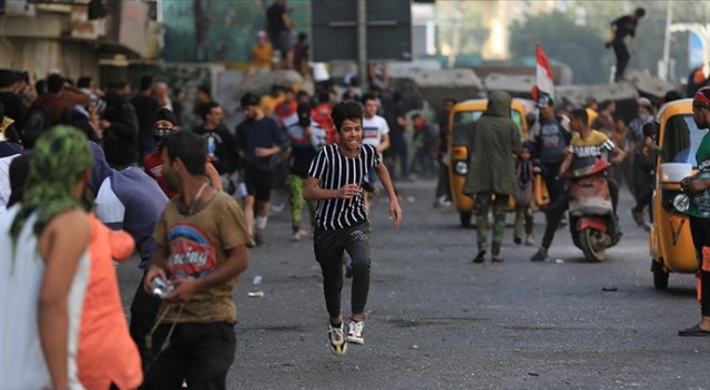 Irak’ta yeniden başlayan hükümet karşıtı gösterilerde 1 kişi öldü Irak’ta yeniden başlayan hükümet karşıtı gösterilerde 1 kişi öldü