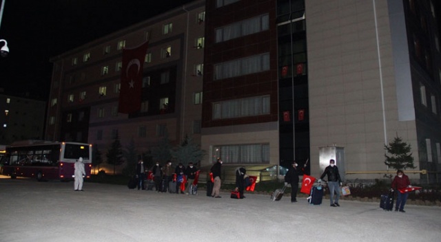 Irak&#039;tan Kayseri&#039;ye getirilen 32 kişi yurda yerleştirildi