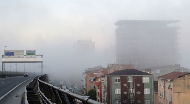 İstanbul'da sabah saatlerinde sis etkili oldu