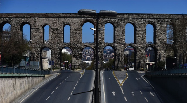 İstanbul sokakları boş kaldı İstanbul sokakları boş kaldı