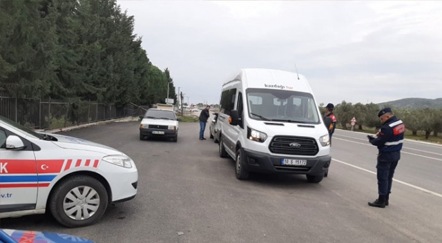 Jandarma 4 bin 350 kişiyi sorguladı Jandarma 4 bin 350 kişiyi sorguladı