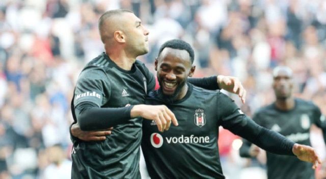 Kartal sahaya iniyor