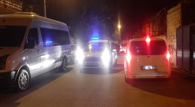 Kavgayı havaya ateş açarak ayırdılar