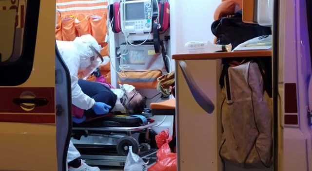 Kazada yaralanan motosiklet sürücüsünü kaskı kurtardı Kazada yaralanan motosiklet sürücüsünü kaskı kurtardı